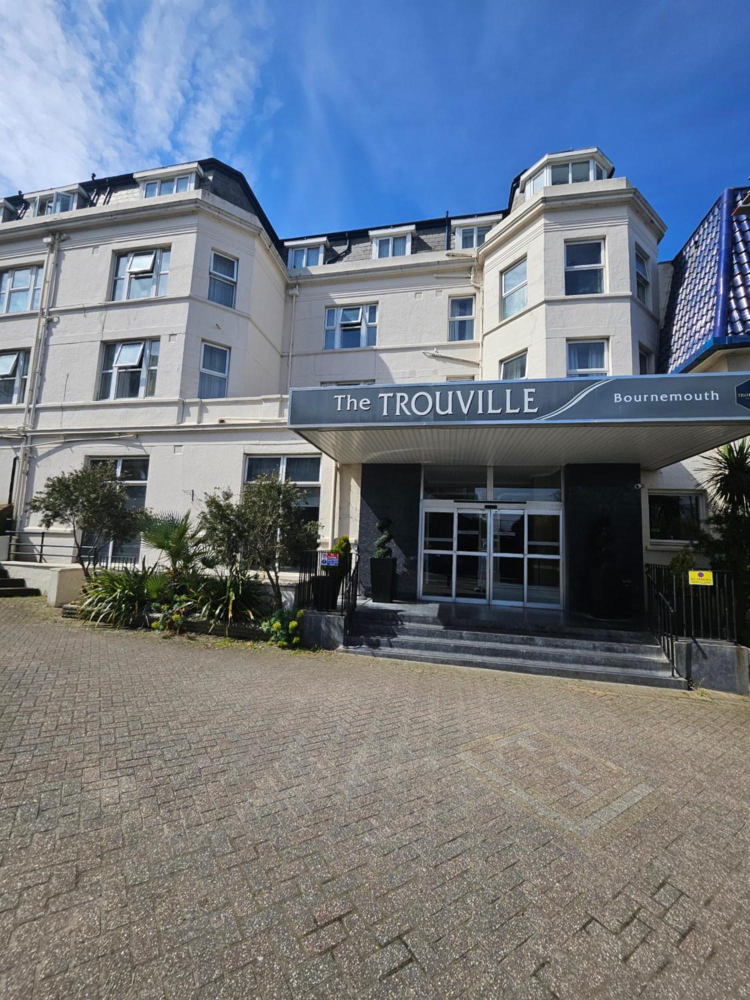 The Trouville Bournemouth Bagian luar foto